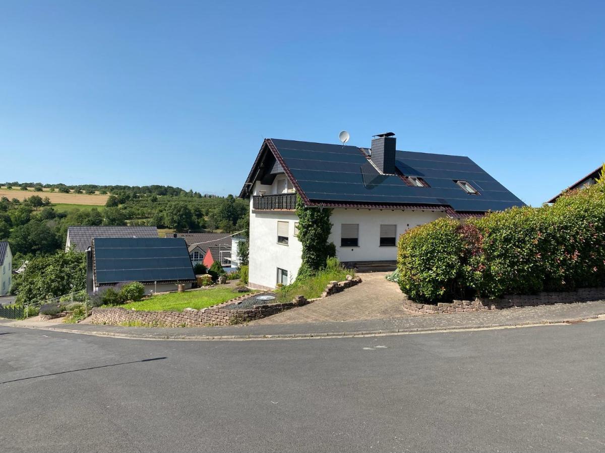 Ferienwohnung Mit Ausblick Mombris Bagian luar foto